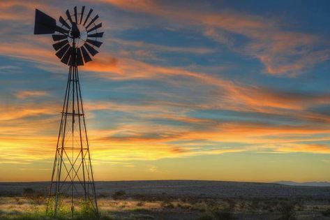 Dana C. Jones’s “West Texas Sunrise” from the #AlpineTXPhoto Contest #alpinetexas #windmill #sunrise West Texas Landscape, Texas Sunrise, Alpine Texas, Gallup New Mexico, Texas Landscape, Online Web Design, Generation Photo, Western Town, West Texas