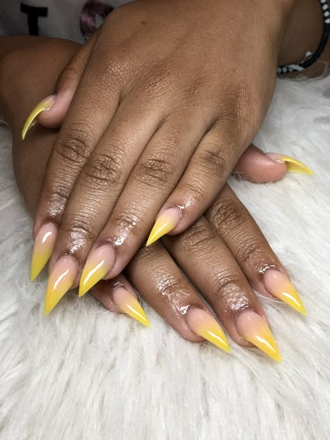 Yellow Stelito Nails, Yellow Stiletto Nails Design, Yellow Almond Acrylic Nails, Yellow Stilleto Nails, Yellow Almond Nails Design, Ombre Yellow Nails, Fall Stiletto Nails Design, Stelito Nails, Short Almond Nail Ideas