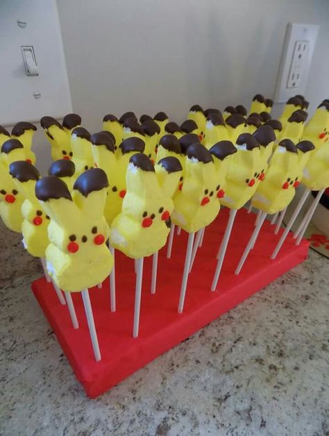 Pikachu peeps Pikachu Food Ideas, Pikachu Fruit Platter, Pikachu Peeps Diy, Pikachu Birthday Party Ideas Diy, Peeps Pikachu, Pokemon Tea Party, Pikachu Party Food, Pokémon Birthday Food, Pokemon Birthday Snacks