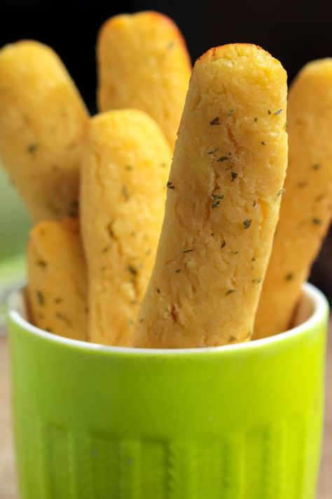 4 Ingredient Keto Garlic Breadsticks! BEST Low Carb Keto Cheesy Garlic Breadsticks Idea – Quick & Easy Ketogenic Diet Recipe – Completely Keto Friendly {Easy – Homemade} Keto Garlic Breadsticks, Keto Breadsticks, Breadstick Recipe, Cheesy Garlic Breadsticks, Garlic Breadsticks, Keto Cheese, Keto Ideas, Almond Flour Recipes, Keto Side Dishes