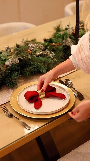 Emily Norris on Instagram Emily Norris, Bow Napkin, Napkin Folding, Diy Bow, The Holiday, Napkins, Holiday Season, To Share, Christmas