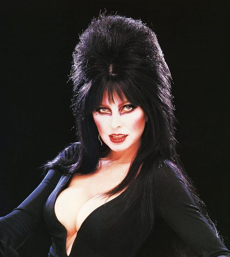 Elvira. Yes, she's over 60. no, that would not stop me. Elvira Movies, Latest Horror Movies, London After Midnight, Elizabeth Bathory, Children Of The Corn, Cassandra Peterson, Blair Witch Project, Elvira Mistress Of The Dark, Blair Witch