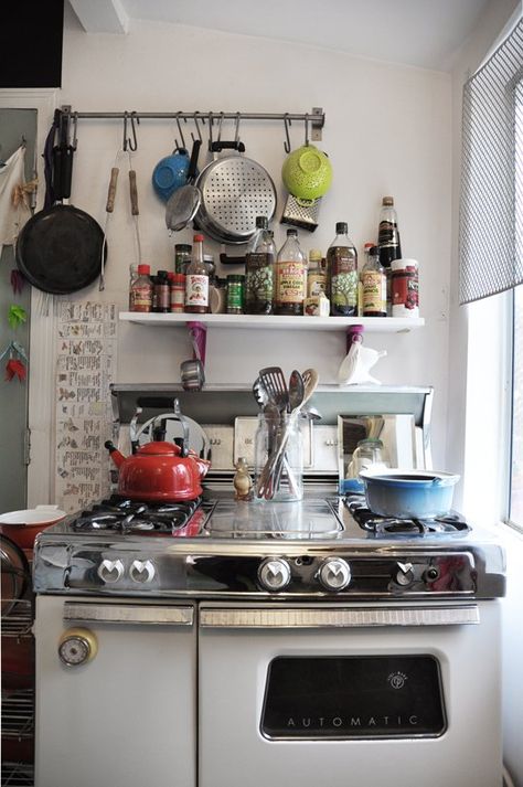 Emily & Erick's Modern Eclectic British Eccentric Bungalow Dinning Spaces, Eccentric Kitchen, Eccentric Decor, Whimsical Kitchen, Kitchen 2020, Converted Garage, Modern Eclectic, Bungalow House, Pots Pans