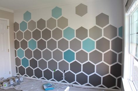 Wall Paint Office, Hexagon Accent Wall, Diy Accent Wall Paint, Paint Hacks, Diy Storage Rack, Diy Wall Painting, Accent Wall Paint, Diy Accent Wall, Striped Walls