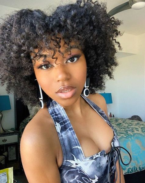 Riele Downs Hairstyles, Riele Downs Aesthetic, Rielle Downs, Riele Downs Outfits, Raleigh Ritchie, Riele Downs, Biography Movies, Henry Danger, Why Her