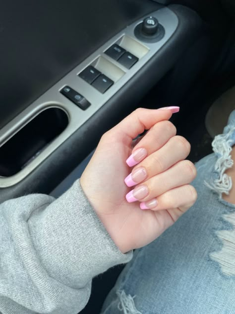 Light Pink Acrylic Nails French Tip, French Tip Light Pink Nails, Pink Coffin French Tip, Light Pink French Tip Nails Coffin, Pink Tips Acrylic Nails, Pink French Tip Nails Squoval, Pink French Tip Nails Coffin Medium, Coffin Pink French Tip Nails, Pink Coffin French Tip Nails