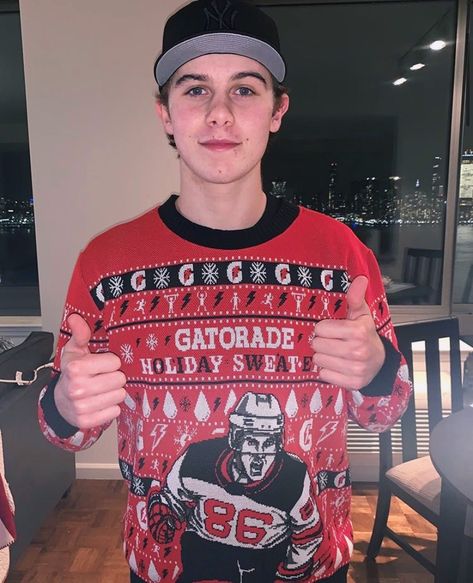 Hockey Bf, Hughes Brothers, Hockey Girlfriend, Jack Hughes, Hockey Men, Hockey Pictures, Hot Hockey Players, Usa Hockey, Canadian Boys