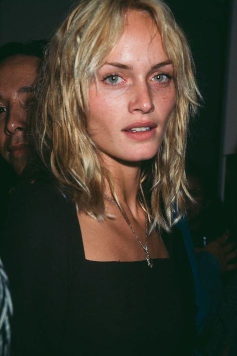 American Top Model, Surfergirl Style, Amber Valletta, 90s Supermodels, Surfer Girl Style, 90s Models, Linda Evangelista, Christy Turlington, Naomi Campbell