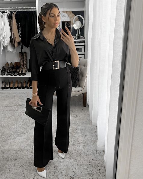 Women Black Button Up Outfit, Black Pants Heels Outfit, Black Button Up Work Outfit, Black Shirt Office Outfit, Wide Black Belt Outfit, Satin Black Shirt Outfit Women, Black Shirt Women Outfit Classy, Black Pants With Heels Outfit, Black Satin Button Up