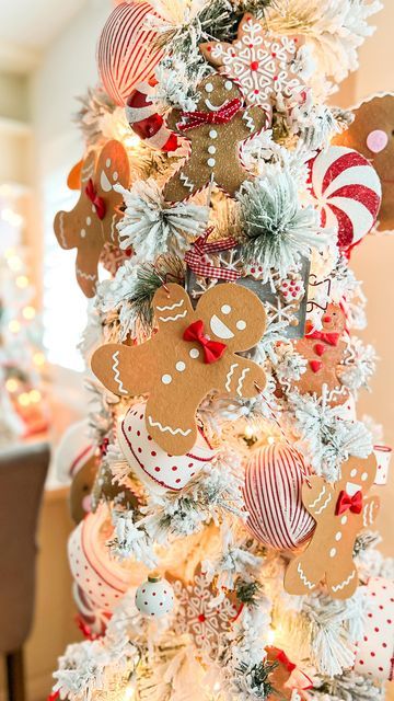 at home with LemonAvenue on Instagram: "Gingerbread themed pencil tree 🌲 This tree is one of my favorites. Its great for small, tight spaces. This tree sits in my dining area. #christmas #christmasiscoming #gingerbread #targetchristmas #targetdollarspotfinds #gingerbreaddecorating #newfinds #shopwithme #christmashaul #haul" Christmas Tree Baking Theme, Simple Gingerbread Decorating Ideas, Gingerbread Xmas Tree Decorations, Kitchen Pencil Christmas Tree, Gingerbread Trees Decorated, Gingerbread Cookies Christmas Tree, Baking Christmas Tree Theme, Gingerbread Pencil Christmas Tree, Gingerbread Christmas Tree Ornaments