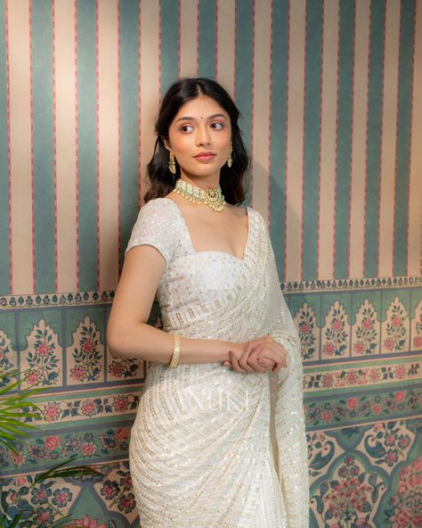 Sequin Blouse Designs, Ivory Saree, Saree For Reception, Pre Draped Saree, Red Saree Blouse, Indian Outfits Modern, Saree Pose, Saree Accessories, Stylish Kurtis