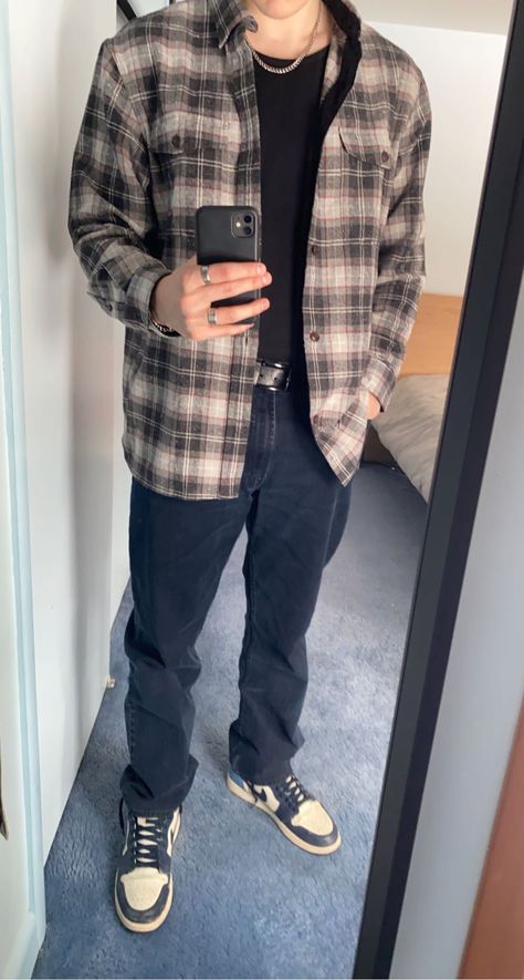 Country Boy Outfits, Outfits Masc, 90s Outfit Inspiration, Aesthetic Boys Outfit, Guys Fits, Guy Fits, Outfit Retro, Minimal Wardrobe, Fashion Boy