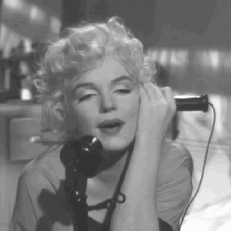 Tragic Beauty, Husband And Wife Quotes, Marilyn Monroe Diamonds, Marilyn Monroe Gif, Old Hollywood Aesthetic, Lina Cavalieri, Hollywood Aesthetic, Rosemary Clooney, Hollywood Starlet