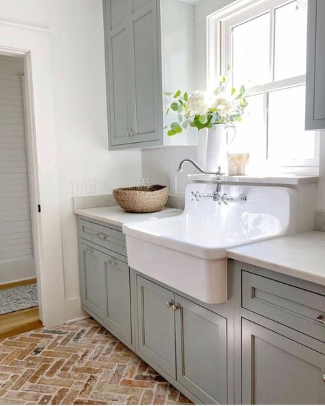 Laundry Room Tile, Laundry Room/mud Room, Laundry Room Flooring, Mudroom Laundry Room, Laundry Room Renovation, Farmhouse Laundry, Laundry Room Ideas, Farmhouse Laundry Room, Laundry Room Cabinets