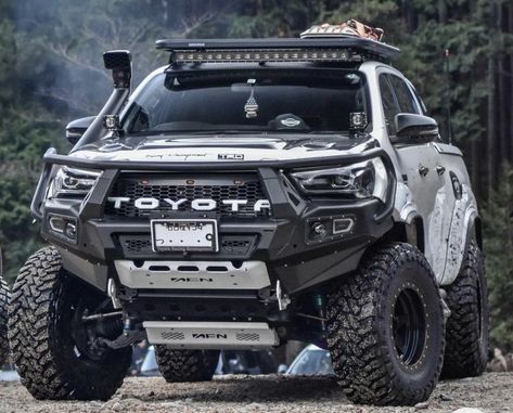 Offroad Trucks 4x4, Toyota Trucks 4x4, Mobil Off Road, Best Pickup Truck, Tactical Truck, Wallpaper Car, Overland Gear, Tacoma Truck, Overland Truck