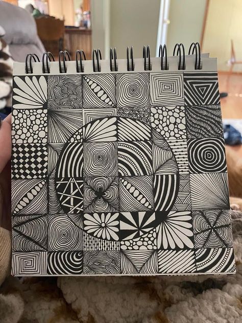 Doodle Art For Beginners Easy Drawings, Texture Drawing Ideas Colour, Easy Patterns To Draw Doodles, Sharpie Drawings Ideas Easy, Elements Of Art Drawing Ideas, Tangling Art Patterns, Positive And Negative Space Art Drawings, Zen Doodle Art Ideas, Zen Doodle Art Zentangle Patterns