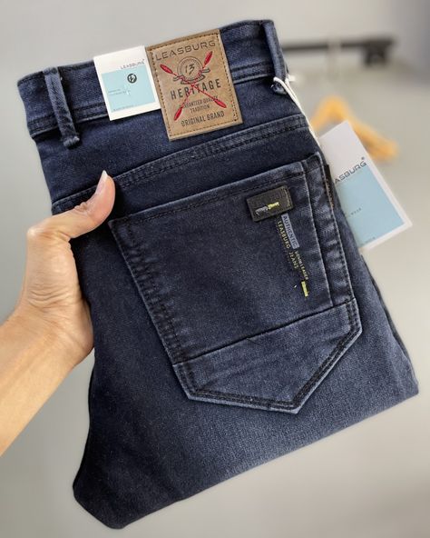 Ankle Fit Denim Pocket Design Men, Denim Back Pocket Design, Men Jeans Pocket Design, Jeans Back Pocket Design, Jeans Pocket Design, Aesthetic Jeans Outfit, Jeans Winter Outfit, Outfit Casual Jeans, Jeans Summer Outfit