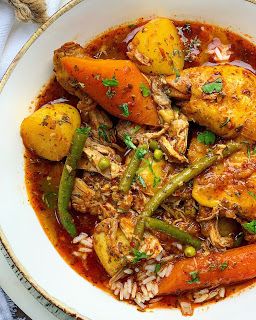 Turkish Recipes Chicken, Meliz Cooks, Chicken And Vegetable Stew, Turkish Chicken, Lamb Stew, Turkish Food, Turkish Style, Vegetable Stew, Eastern Cuisine