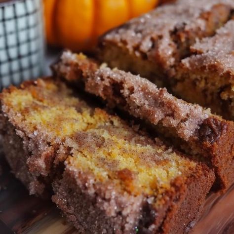 Snickerdoodle Pumpkin Bread Pumpkin Delight, Snickerdoodle Cookie, Moist Pumpkin Bread, Pumpkin Bread Recipe, Pumpkin Pie Filling, Breakfast Snacks, Snickerdoodles, Pumpkin Bread, Cinnamon Sugar