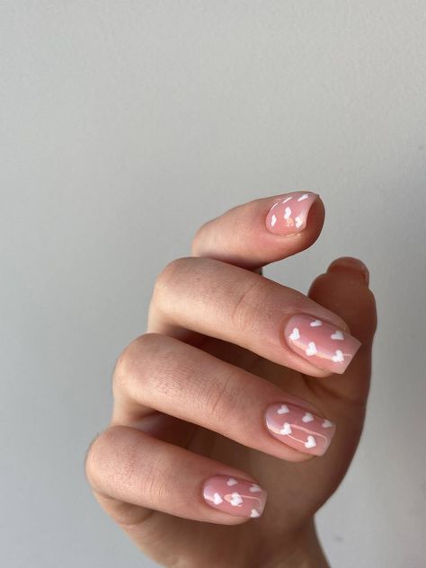 Clear Nails With White Hearts, Small Hearts Nails, Simple White Nail Designs Short, Small Hearts On Nails, White Hearts Nails, Nails Inspiration Natural, White Heart Nails, Sparkly Acrylic Nails, Gel Polish Nail Designs