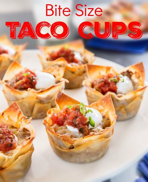 Mexican Themed Appetizers, Mexican Appetizers Finger Foods, Taco Snacks, Taco Salad Cups, Taco Cup, Cup Appetizers, Taco Appetizers, Game Night Food, Taco Bites