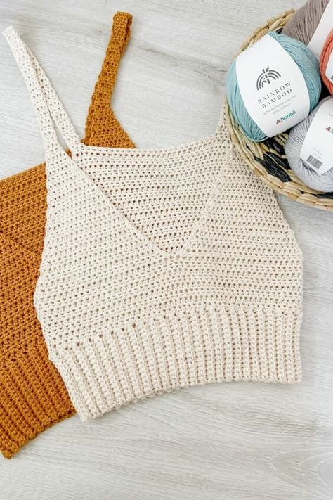 Tops A Crochet, Crochet Crop Top Pattern, Mode Crochet, Crochet Tops Free Patterns, Crochet Summer Tops, Crochet Halter, Crochet Summer, Crochet Fashion Patterns, Crochet Tank