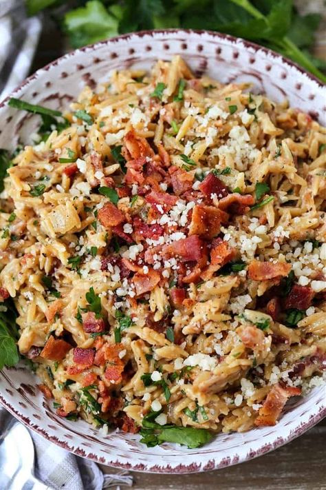 Bacon Orzo, Toasted Orzo, Parmesan Orzo, Orzo Recipe, How To Cook Orzo, Easy Roast Chicken, Broccoli Soup Recipes, Quick Side Dishes, Orzo Recipes