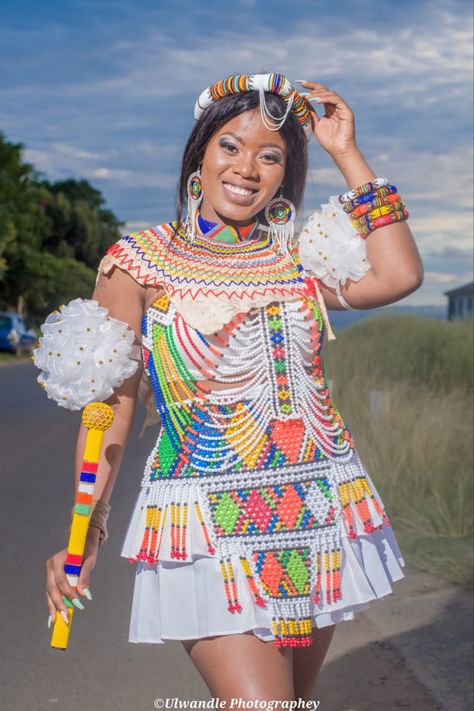 Zulu tribe. Umemulo. Traditional attire Zulu Attire Traditional Dresses, Zulu Maiden Attire, Memulo Zulu Outfits, Zulu Attire For Ladies, Umemulo Outfits, Umemulo Attire, South African Traditional Dresses Zulu, Traditional Zulu Attire, Zulu Traditional Attire Umemulo