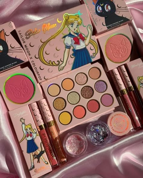 Kawaii Eyeshadow Palette, Sailor Moon Makeup, Moon Makeup, Diy Beauty Tips, Makeup Kit For Kids, Anime Makeup, Makeup Pallets, Beauty Tips And Tricks, Kawaii Makeup