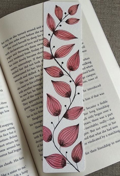 Bookmark Crochet Tutorial, Bookmark Easy, Bookmark Crochet, Handmade Bookmarks Diy, Doodle Art Flowers, Creative Bookmarks, Easy Patterns, Bookmark Craft, Watercolor Bookmarks