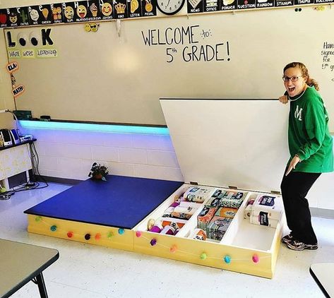 We're still asking can we all have a stage in our classroom that doubles as storage!?!? @adventuresofmssmith_ #TBT Theatre Classroom, Classroom Arrangement, Classroom Goals, Classroom Makeover, Classroom Layout, Classroom Storage, New Classroom, Teacher Organization, Classroom Setup