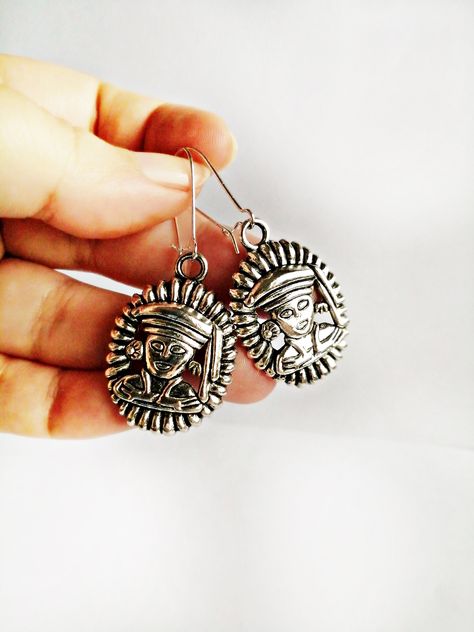 Mayan Jewelry, Maya Design, Mayan Civilization, Aztec Earrings, Maya Art, Mayan Art, Mayan Culture, Native American Earrings, Ancient Mayan