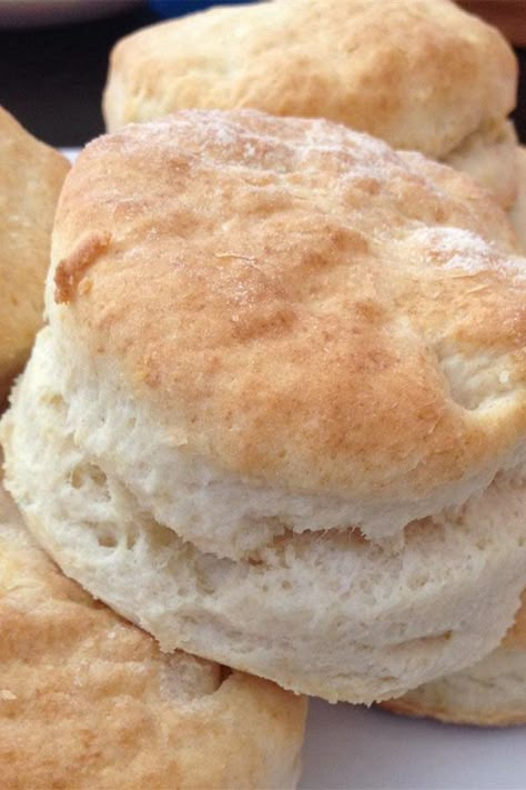 Best Biscuit Recipe, Easy Homemade Biscuits, Biscuits From Scratch, Baking Powder Biscuits, Homemade Biscuits Recipe, The Southern Lady Cooks, Easy Biscuit Recipe, Southern Lady Cooks, Facebook Recipes