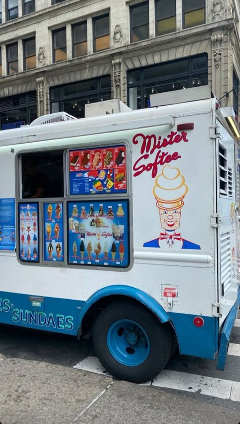 Mr Softee Ice Cream Truck, Ice Cream Truck Aesthetic, Quince Extras, Mister Softee Ice Cream Truck, Ice Cream Truck Ideas, Vintage Ice Cream Truck, New York Ice Cream, Frosty Ice Cream, Nyc Ice Cream