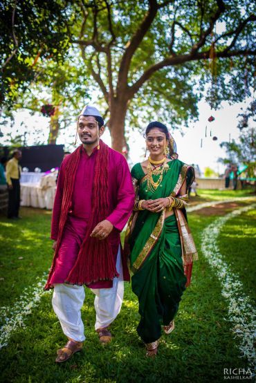 india, Culture, Rituals, A bride and Groom , Maharashtra Maharashtra Traditional Dress, Marathi Couple, Maharashtrian Brides, Bridegroom Outfits, Maharashtrian Bride, Maharashtrian Wedding, Outfit Engagement, Marathi Bride, Groom Photoshoot