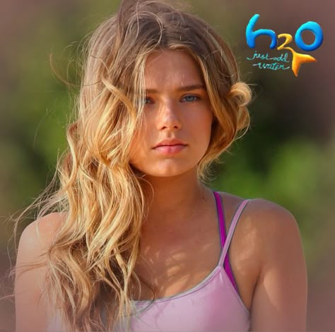 Bella H2o Outfits, Bella H2o Aesthetic, Bella H2o, Bella Hartley H2o, Indiana Evans H2o, H2o Just Add Water Cleo, H20 Just Add Water Rikki, Indiana Evans Blue Lagoon, H2o Just Add Water Bella