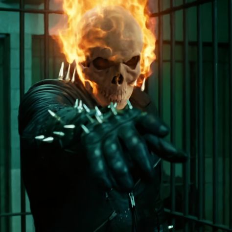 Ghost Rider Aesthetic, Ghost Rider Movie, Nova Tattoo, Ghost Rider Pictures, Ghost Rider Wallpaper, Song Cover, Nicolas Cage, Nerd Life, Water Art