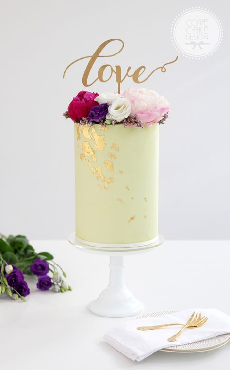 Tall buttercream cake with gold leaf and floral crown Small Tall Cake, Gold Leaf Cake Decoration, Tall Cake Ideas, Tall Buttercream Cake, Tall Cake Designs, Cake Pops Ice Cream, Cake With Gold Leaf, Petite Cakes, Gold Leaf Cakes