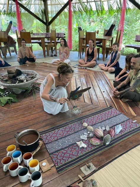 Spiritual Community Aesthetic, Spiritual Friends Aesthetic, Spiritual Retreat Aesthetic, Yoga Ceremony, Cacao Ceremony, Sister Circle, Arte Yoga, Healing Retreats, Women's Circle