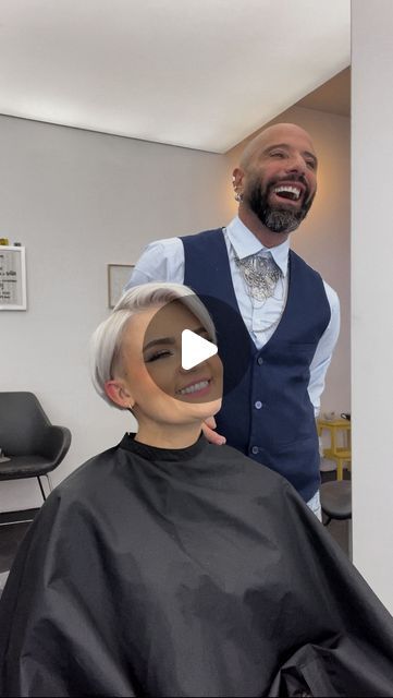 Henriette Gebhardt on Instagram: "Getting your hair cut is like a mini-vacation 🤍💇💆 @___studiodavidecappello___ 🤍🙌🏻☀️ #shorthairideas #shorthair #hairappointment #friseurköln #silverhair #whitehair #undercut #pixiebob #microbob #shorthaircut #girlswithshorthair #hairbydavide #studiodavidecappello" Microbob Haircuts, Mini Undercut, Mini Bob Haircut, Micro Bob Haircut, Super Short Bobs, Micro Bob, Mini Bob, Undercut Bob Haircut, Undercut Bob