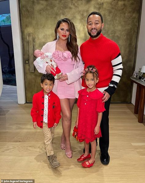 Family photo: Chrissy Teigen and John Legend each shared sweet photos from before a Valentine's Day outing with their three children including their infant daughter Esti John Legend Family, Chrissy Teigen Instagram, Valentine Gift For Daughter, Chrissy Teigen John Legend, John Legends, Family Valentines Day, Teen Daughters, Celebrity Families, Instagram Family