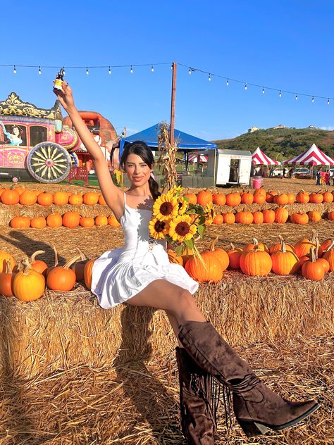 Pumpkin patch Outfit for pumpkin patch on a warm fall day #pumpkin #fall #fallfashion #pumpkinpatchoutfit #halloween #fallaesthetic #falloutfit #sweatervest #fall Pumpkins Patch Outfit, Pumpkin Patch Outfit Warm Weather, Pumpkin Patch Outfit Women, Fall Pumpkin Patch Outfit, Patch Outfit, Hyper Pigmentation, Cowgirl Outfit, Pumpkin Outfit, Feeling 22