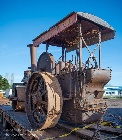 Marshall steam roller Fred Dibnah, Truck Pulling, Steam Roller, Road Building, Tricycle Bike, Traction Engine, Steam Engines, Steam Engine, Tricycle