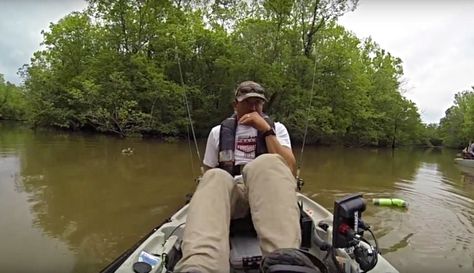 'Oh my god!' Louisiana Swamp, Best Fails, Fish Man, Fishing Humor, Best Fishing, Kayak Fishing, Fishing Tips, West Palm Beach, Fishing Trip