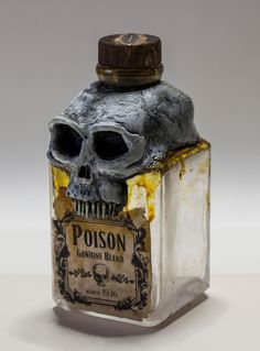 Vintage Pirate, Poison Bottle, Halloween Potion, Halloween Potion Bottles, Halloween Apothecary, Halloween Iii, Halloween Bottles, Halloween Potions, Halloween Labels