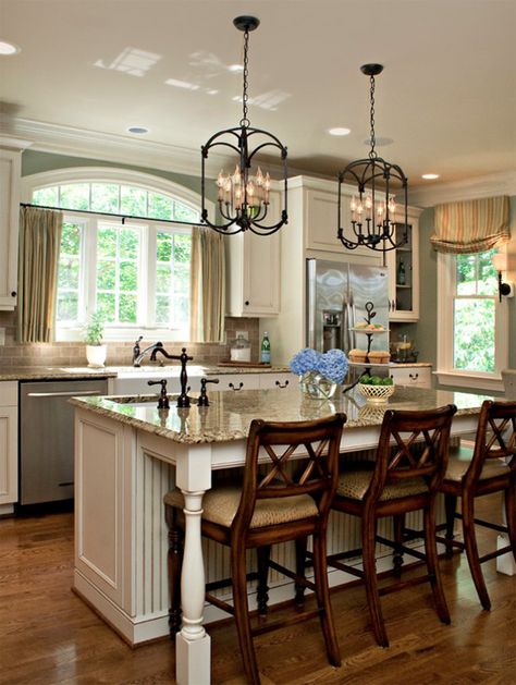 oil rubbed bronze fixtures and hardware with stainless steel appliances, light granite countertops and light cabinets Award Winning Kitchen, Country Kitchen Designs, Kabinet Dapur, Classic Kitchen, French Country Kitchen, Stunning Kitchens, Kitchen Redo, Kitchen Island Lighting, Decor Minimalist