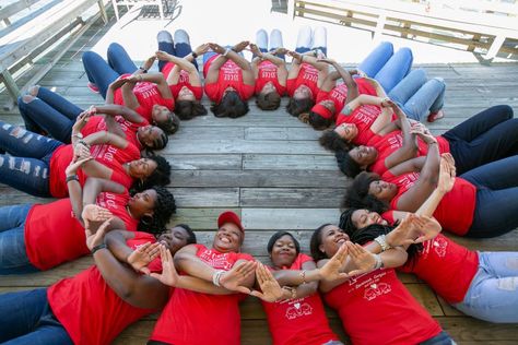 Sorority Anniversary Ideas, Black Sorority Photoshoot, Sorority Group Photos, Deltaversary Ideas, Dst Photoshoot, Delta Sigma Theta Photoshoot, Cabo Trip, Sorority Photoshoot, Sorority Pictures