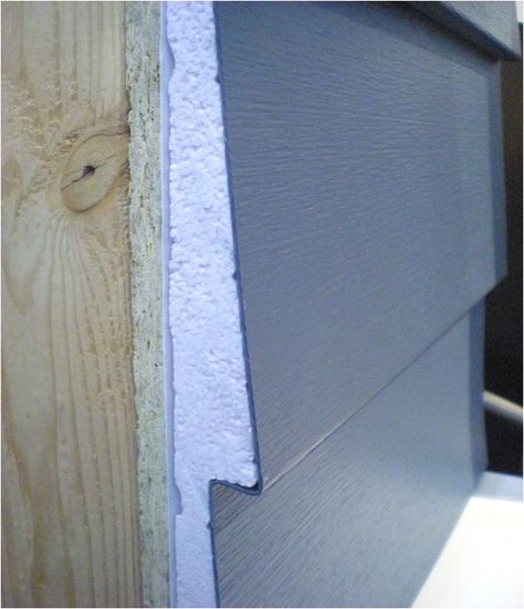 Insulated vinyl siding to reduce cooling and heating bills - From Buildipedia - Click for more Insulated Vinyl Siding, Exterior Insulation, Insulated Siding, Remodeling Mobile Homes, Home Fix, Shutters Exterior, House Siding, Reno Ideas, Diy Home Repair