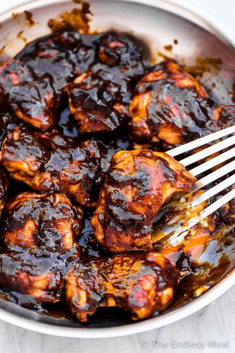 PIN TO SAVE! Stovetop BBQ chicken is a quick and easy recipe that you can make year-round whenever you're craving BBQ flavor. No need to fire up the grill! #theendlessmeal #bbqchicken #chicken #stovetopbbqchicken #stovetopchicken #chickenthighs #bbq #bbqsauce #paleo #glutenfree #refinedsugarfree Stove Top Barbecue Chicken, Bbq Chicken On Stove Top, Bbq Chicken Stovetop Easy, Grilled Chicken Stove Top, Bbq Chicken Stovetop, Stovetop Bbq Chicken, Stove Top Bbq Chicken, Bbq Chicken Breast Recipes, Skillet Bbq Chicken