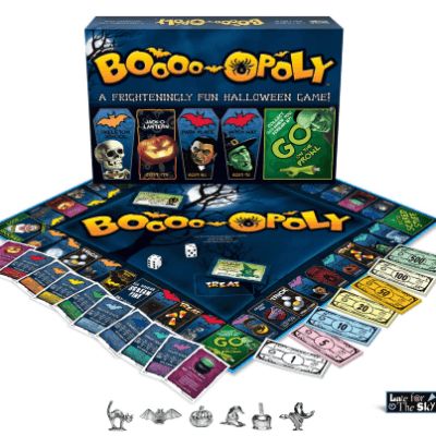 Boooo-opoly Is The Halloween Board Game Literally Everyone Will Love Halloween Board Games, Scary Halloween Games, Halloween Board Game, Fun Halloween Games, Monopoly Game, Halloween Games For Kids, Halloween Facts, Horror Lovers, Question Cards